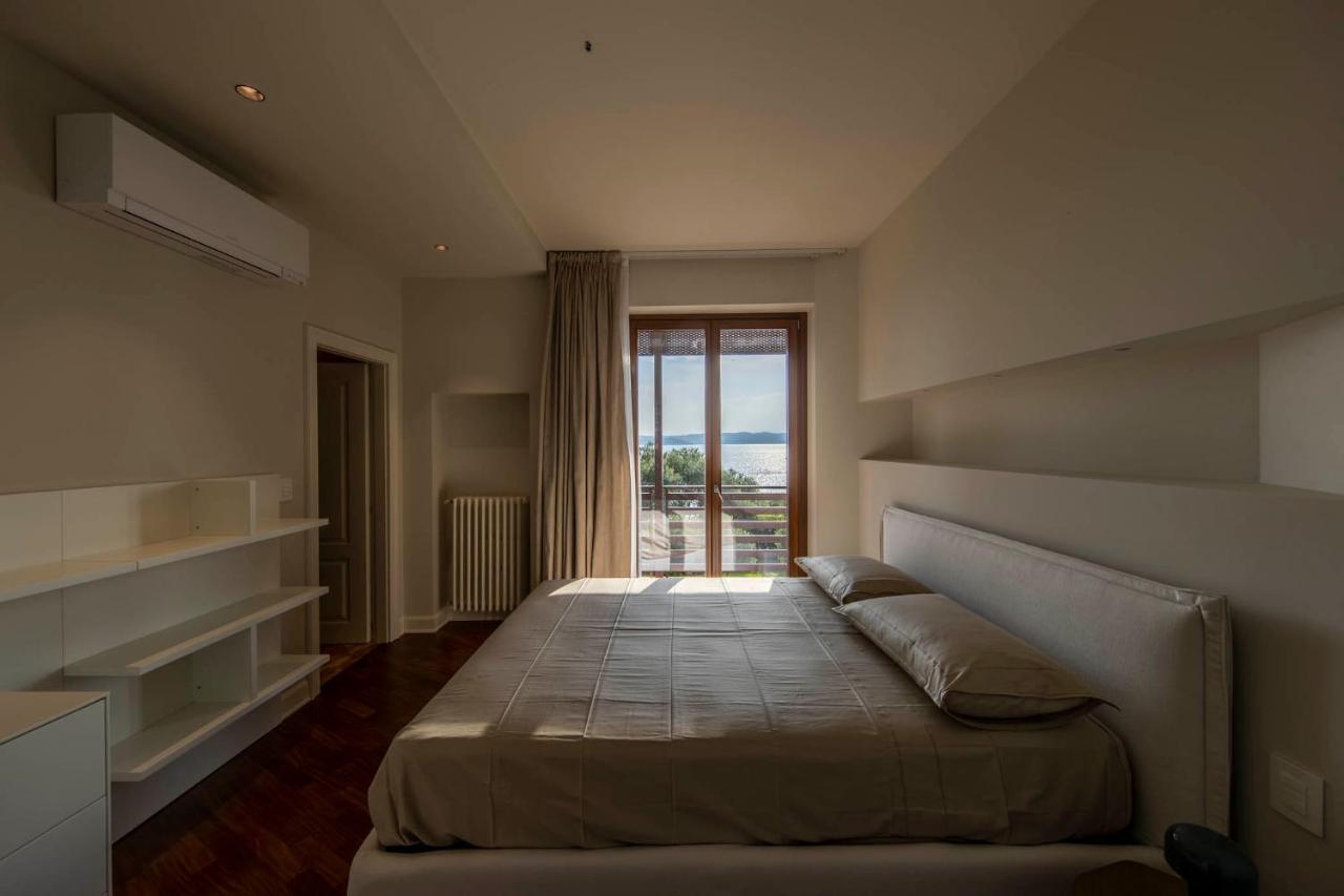 Villa Giustiniani Sirmione Buitenkant foto